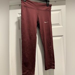 Nike cropped leggings